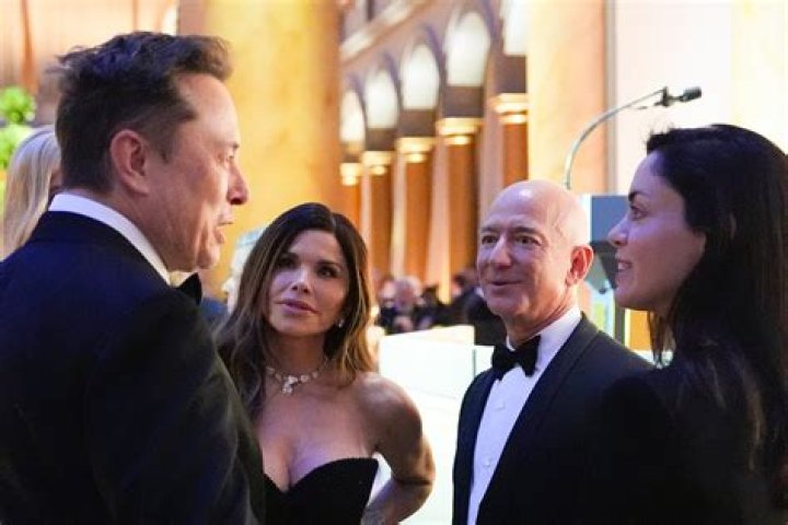 Are Jeff Bezos and Elon Musk friends?
