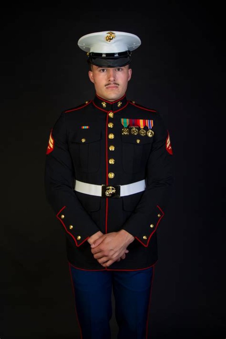 Are Marines buried in uniform?