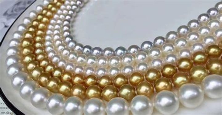 Are real pearls yellow or white?