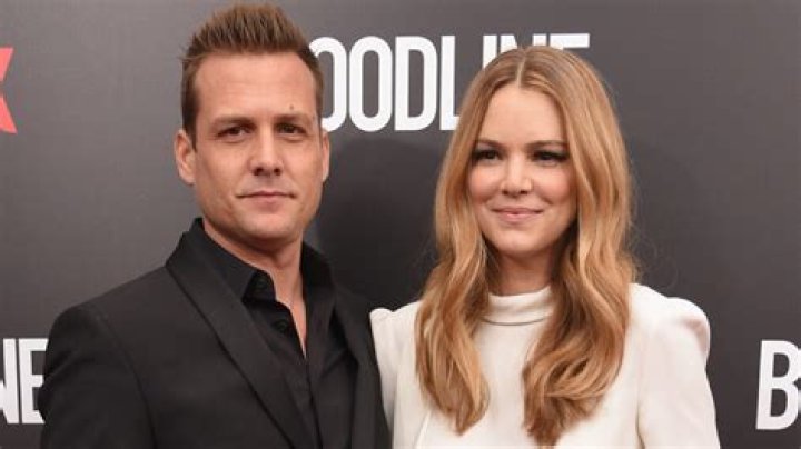 Are Stephen Macht and Gabriel Macht related?