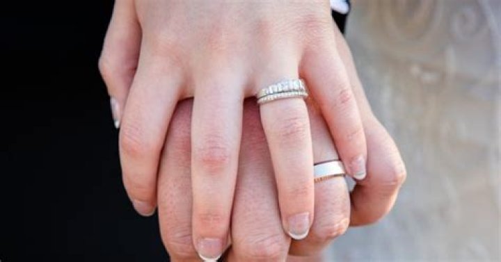 Can F1 drivers wear wedding rings?