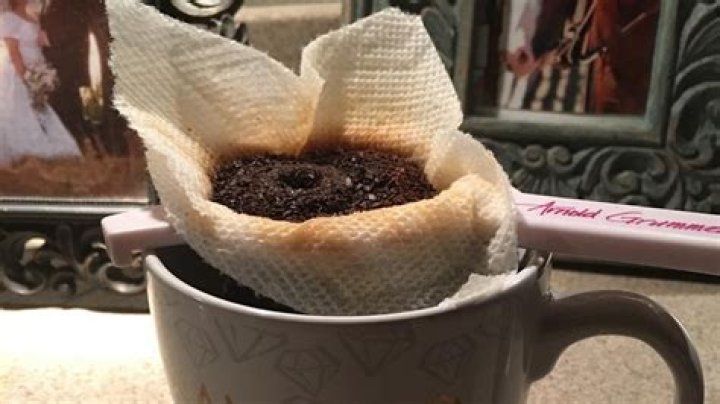 Can I use a paper towel as a coffee filter?