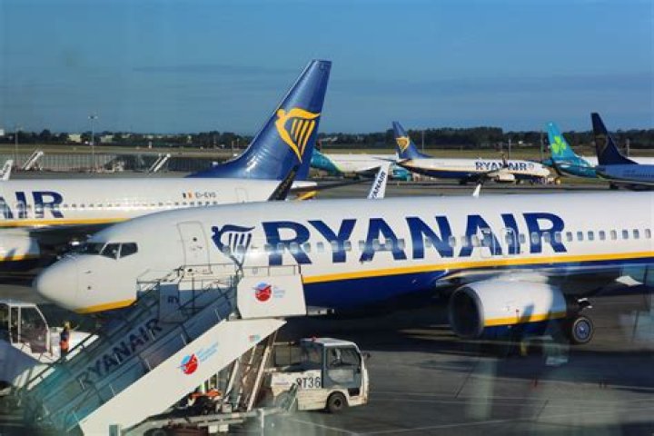 Can Russian airlines fly internationally?