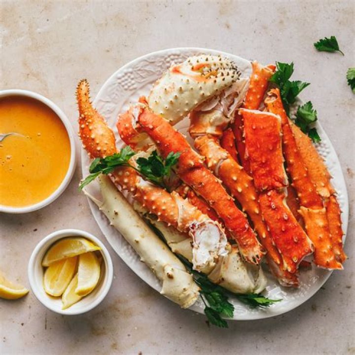 Can you eat king crab body meat?