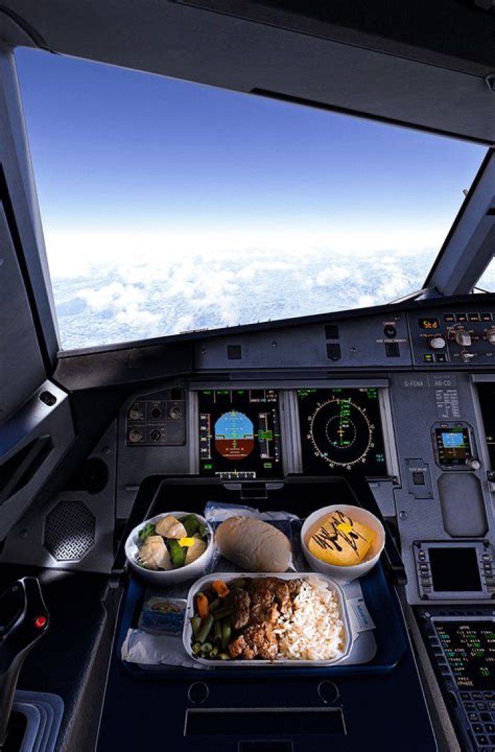Can you take pictures in the cockpit?