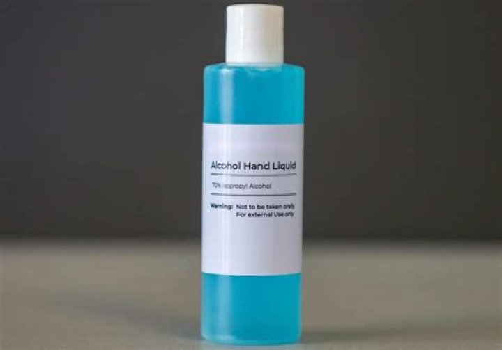 Can you use rubbing alcohol for acrylic nails?