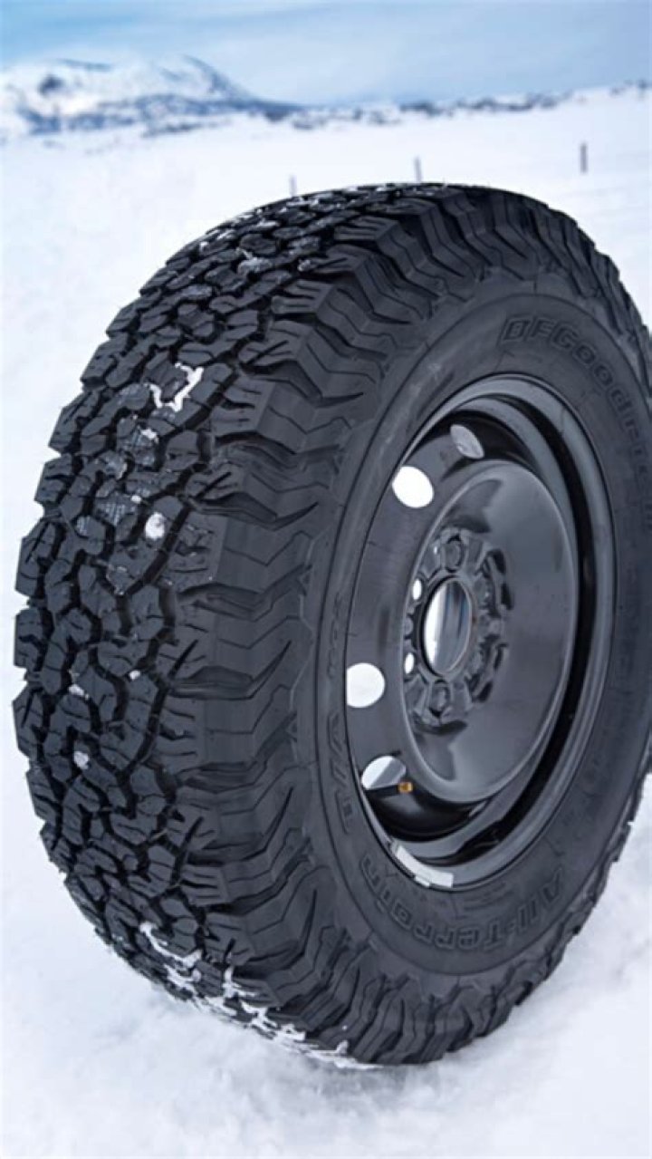 Do EV cars use special tires?