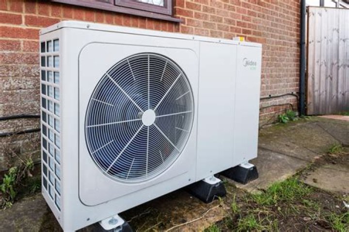 Do heat pumps work below 20 degrees?
