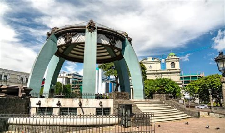 Do you tip in Costa Rica?