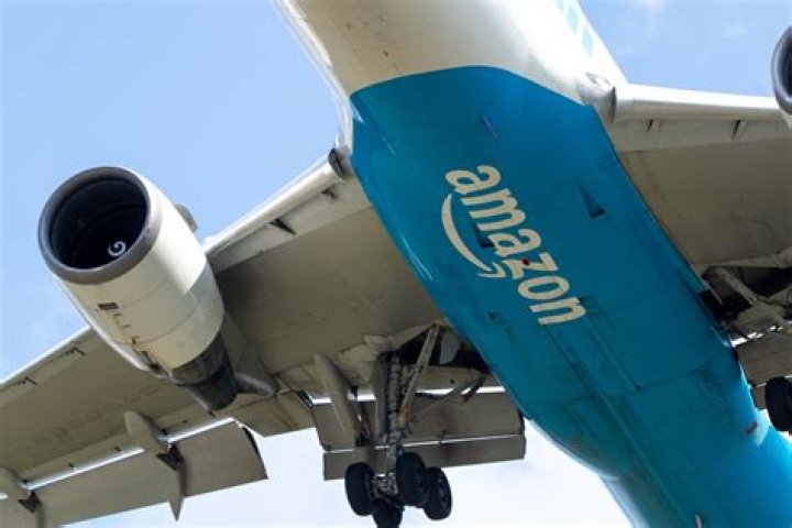 Does Amazon have its own planes?