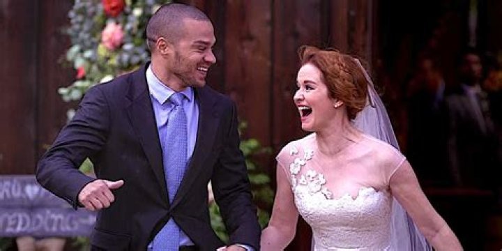 Does April and Avery get a divorce?