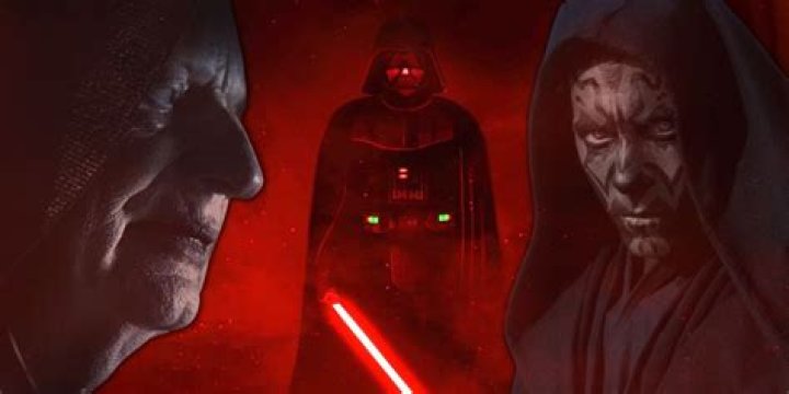 Does Darth Sidious have 2 lightsabers?