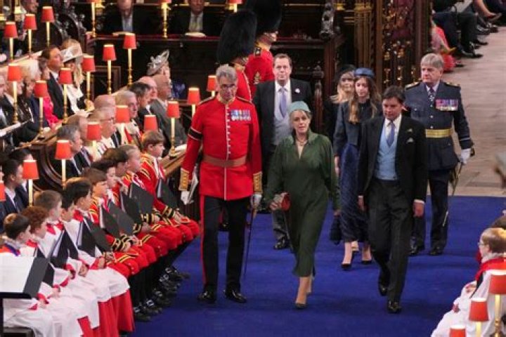 Does Lynx have a sister?