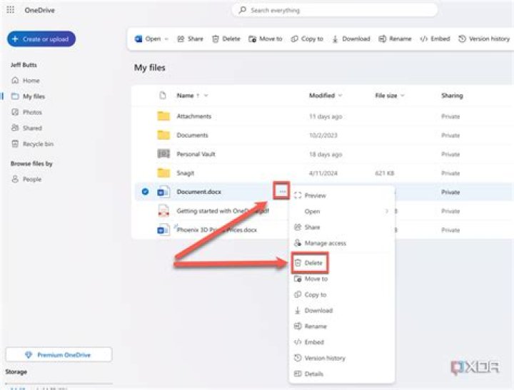 How do you delete a team on GameChanger team manager?