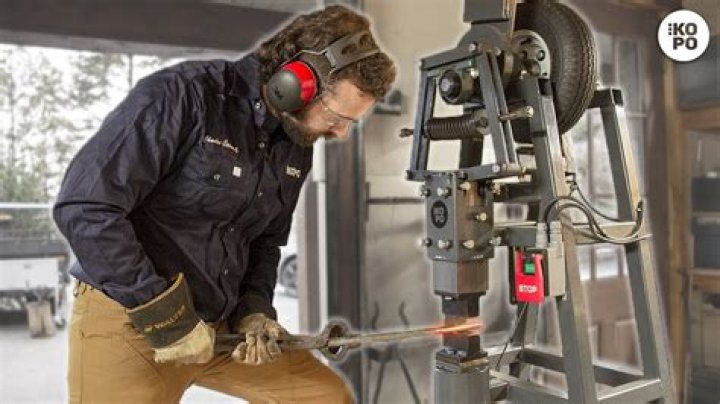 How do you hammer in tight spaces?