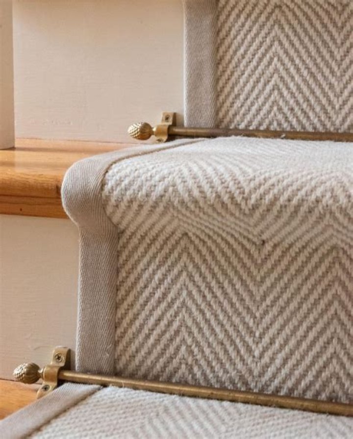 How do you hide staples on a stair runner?