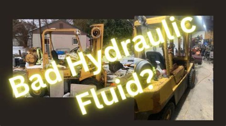 How do you know if hydraulic oil is bad?