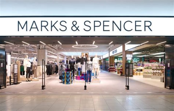 How much does Marks and Spencers pay an hour?