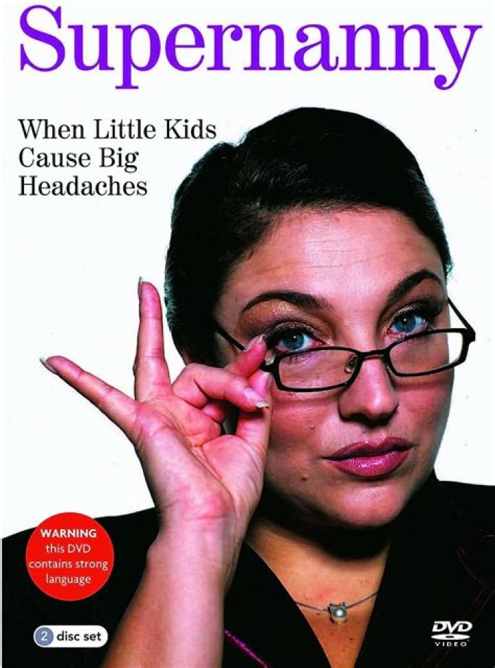 How much should a nanny make watching 3 kids?