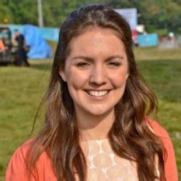 How old is Laura Tobin?