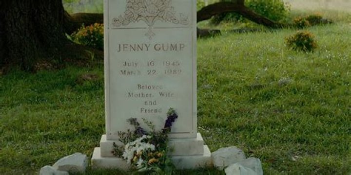 How old was Jenny in Forrest Gump?