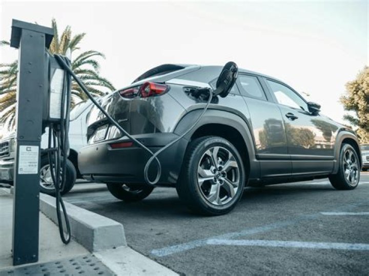 How soon will all cars be electric?