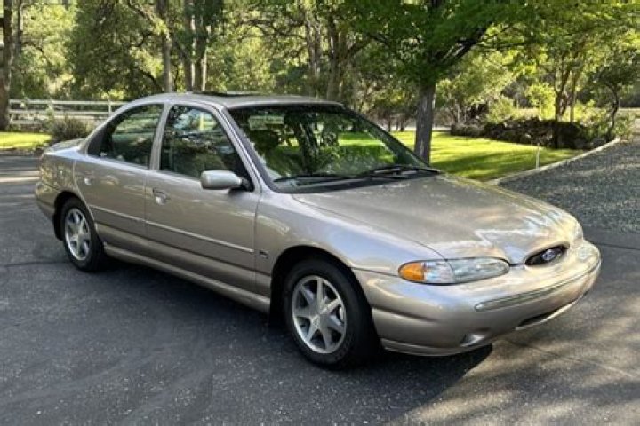 Is a 1999 ford contour se a good car?