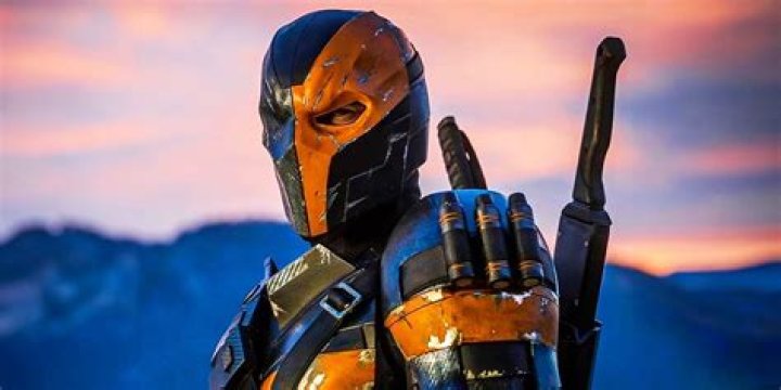 Is deathstroke in Titans season 3?