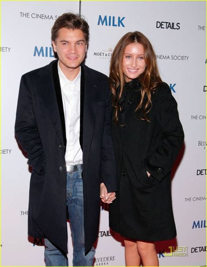 Is Emile Hirsch married?