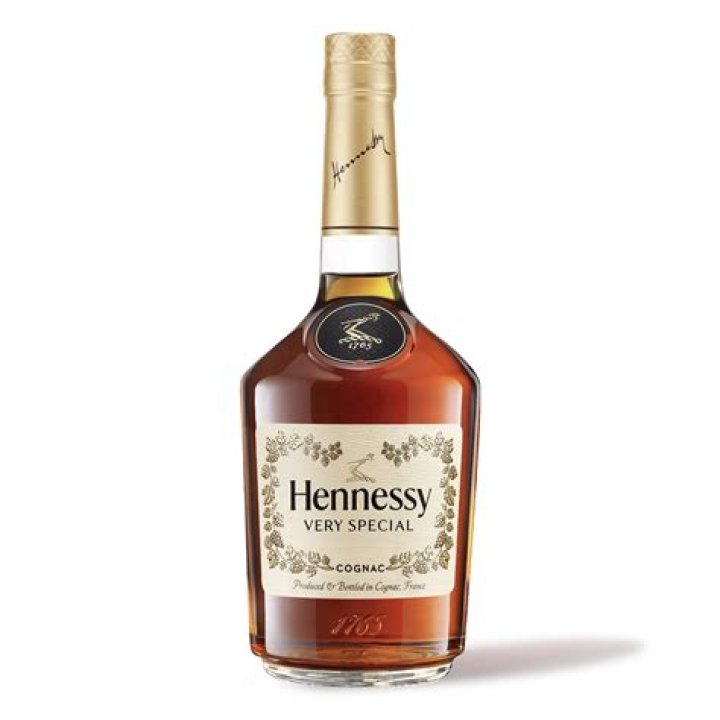 Is Hennessy stronger than vodka?