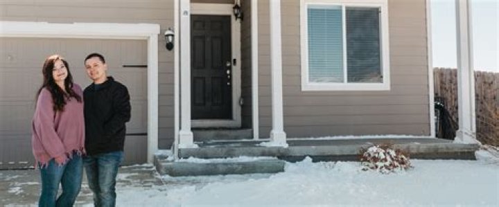 Is it better to buy a house in December or January?