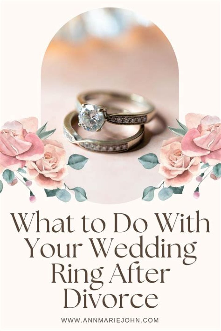 Is it ok to wear your wedding ring after divorce?