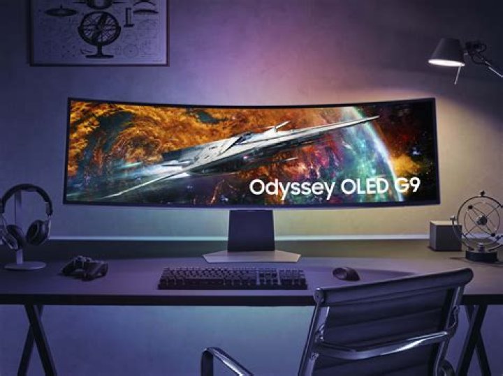 Is the Samsung G9 worth it?