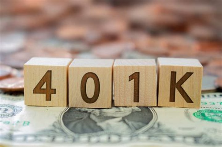 Is there a penalty for cashing out a 401k early?