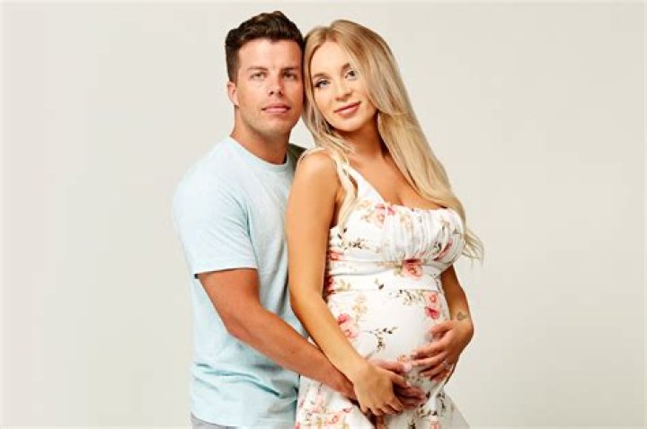 Is Yara from 90 days pregnant again?