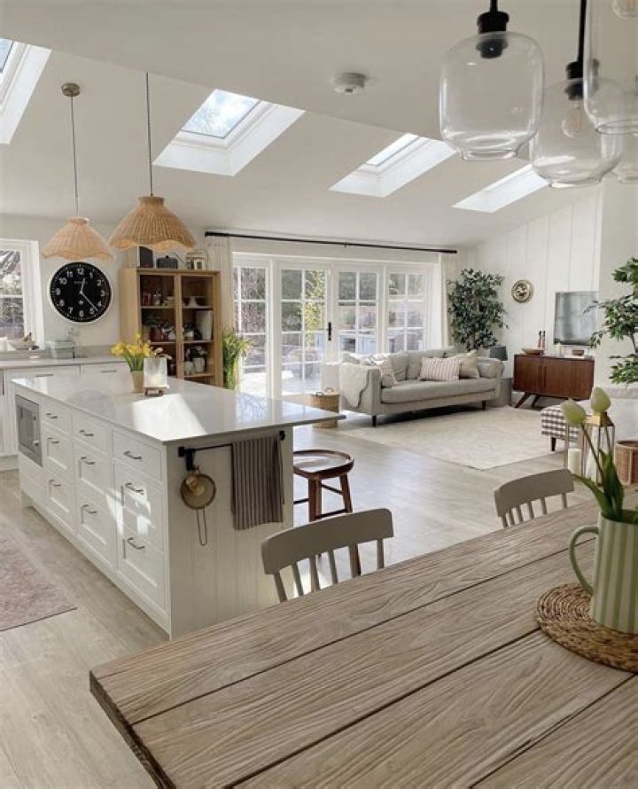 Should your kitchen and living room floor be the same?