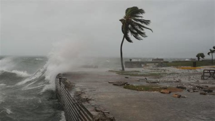 Was the 87 storm a hurricane?