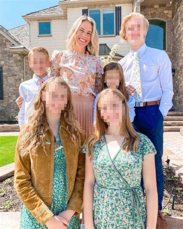 What age is Chad from 8 passengers?
