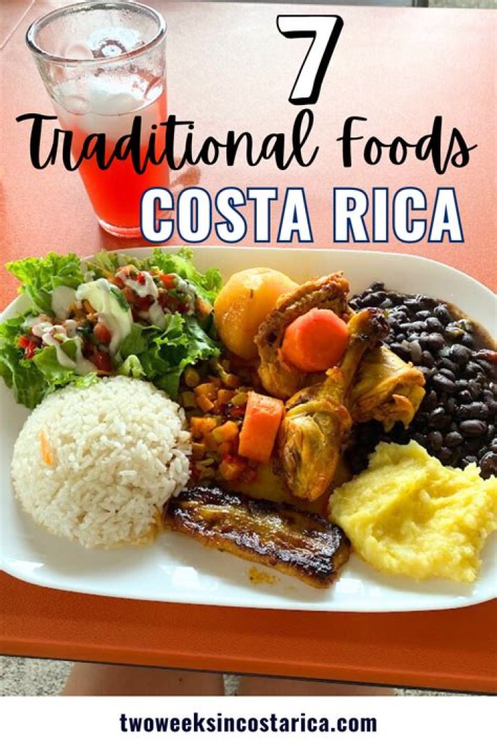 What are 3 traditional foods in Costa Rica?