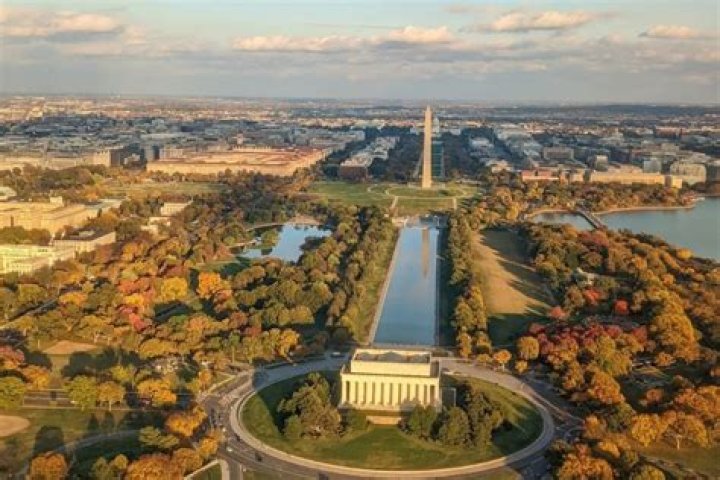 What can you see from the top of the Washington Monument?