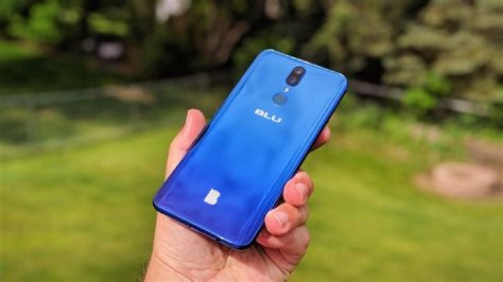 What company makes BLU cell phones?