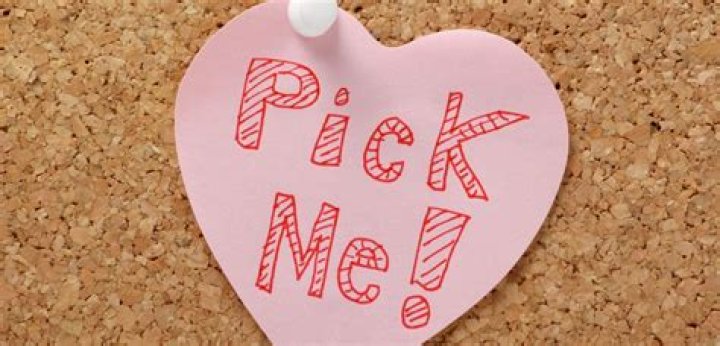 What does a pick me boy mean?