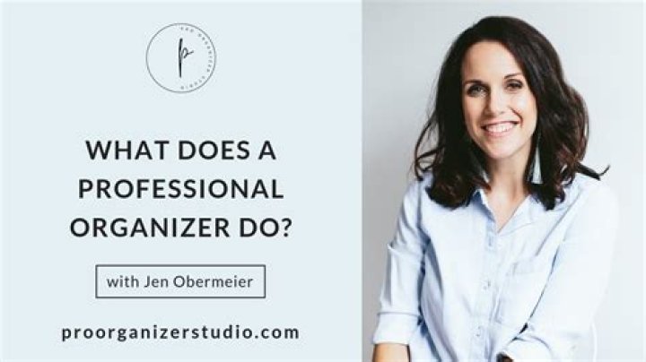 What does a professional organizer do?