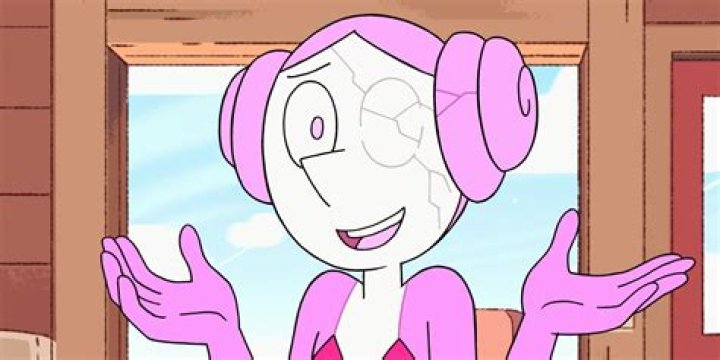 What happened to pink Pearl's eye?