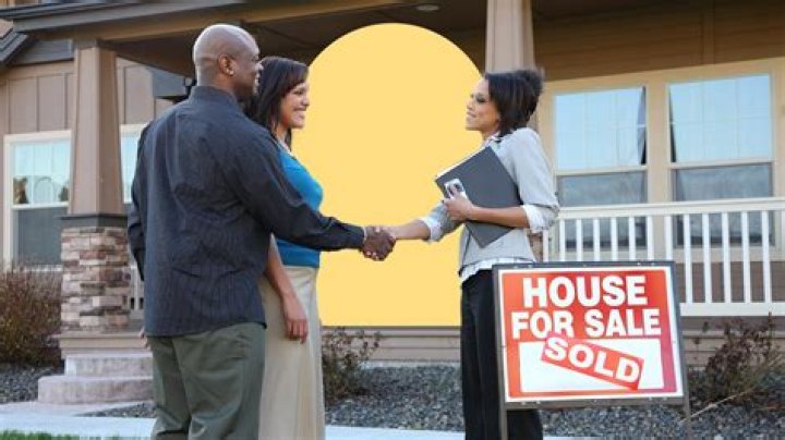 What is a buyers assistant in real estate?