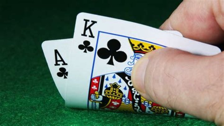 What is a two suited hand in bridge?