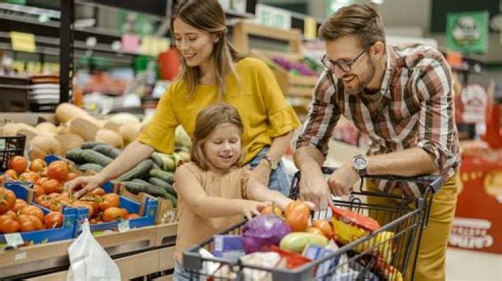 What is the 10 rule while shopping for sales?