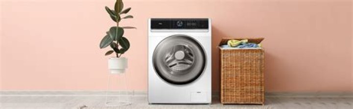 What is the best thing to clean a washing machine with?