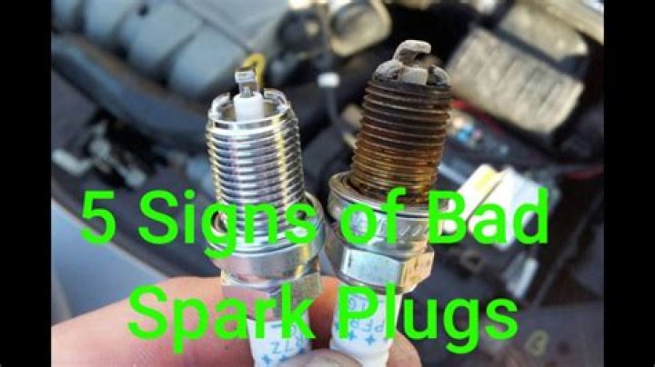 What noise does a car make when spark plugs are bad?