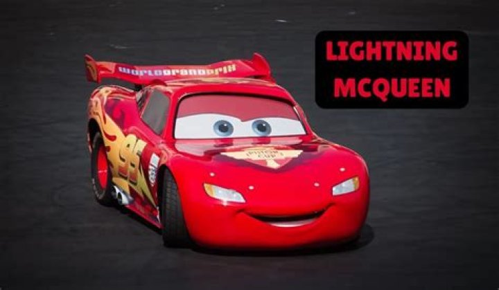 What racer is Lightning McQueen based on?